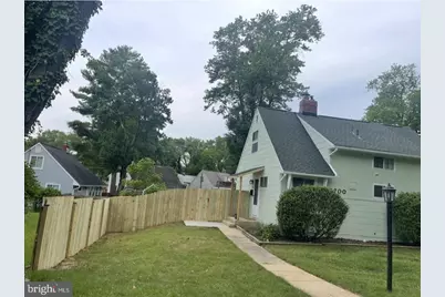 5700 Stillwell Road, Rockville, MD 20851 - Photo 3