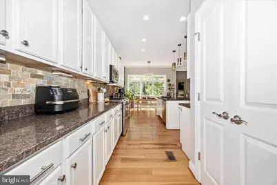 22405 Brook Point Way, Clarksburg, MD 20871 - Photo 13