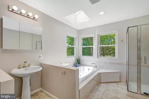 5125 Trailway Dr, Rockville, MD 20853 - Photo 35