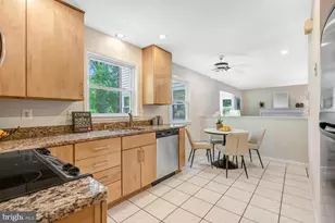 5125 Trailway Dr, Rockville, MD 20853 - Photo 13