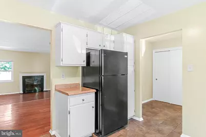 8743 Kelso Terrace, Gaithersburg, MD 20877 - Photo 5