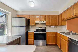 19130 Partridge Wood Dr, Germantown, MD 20874 - Photo 5