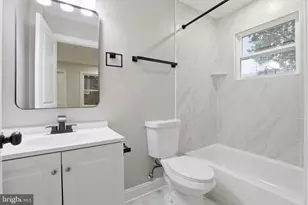 805 Langley Dr, Silver Spring, MD 20901 - Photo 19