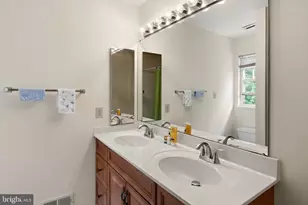 13429 Fairland Park Dr, Silver Spring, MD 20904 - Photo 27
