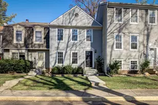 5 Climbing Ivy Ct, Germantown, MD 20874 - Photo 3