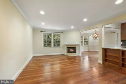 11426 Dorchester Lane, Rockville, MD 20852 - Photo 13