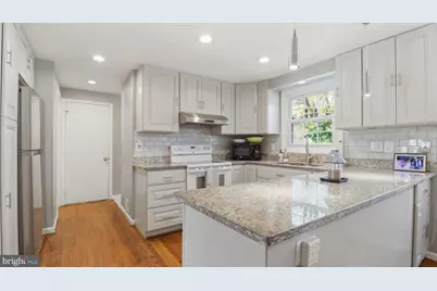 11201 Lake Breeze, North Potomac, MD 20878 - Photo 13