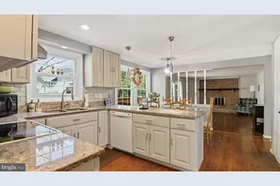 11201 Lake Breeze, North Potomac, MD 20878 - Photo 19
