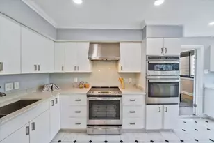 4550 N Park Ave, Chevy Chase, MD 20815 - Photo 19