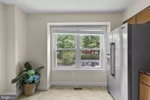19238 Wheatfield Terrace, Gaithersburg, MD 20879 - Photo 5