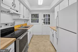 8640 Geren Rd, Silver Spring, MD 20901 - Photo 11