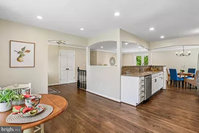 25520 Jonnie Court, Gaithersburg, MD 20882 - Photo 11