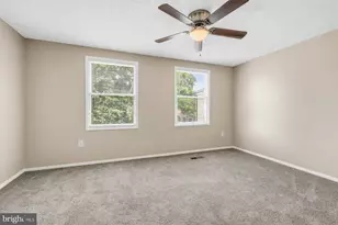 19136 Partridge Wood Dr, Germantown, MD 20874 - Photo 15