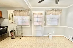 1010 Kennon Ct, Rockville, MD 20851 - Photo 9