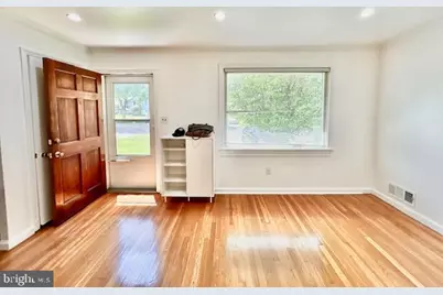 1010 Kennon Court, Rockville, MD 20851 - Photo 5