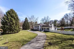 7510 Shadywood Rd, Bethesda, MD 20817 - Photo 1