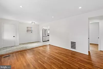 727 Grandin Avenue, Rockville, MD 20850 - Photo 7