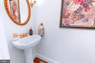 18117 Hayloft Dr, Derwood, MD 20855 - Photo 23