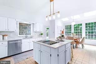 18117 Hayloft Dr, Rockville, MD 20855 - Photo 17