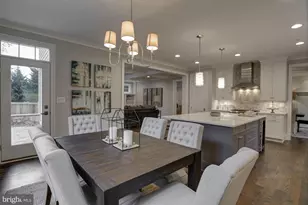 5700 Tanglewood Dr, Bethesda, MD 20817 - Photo 17