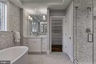 5700 Tanglewood Dr, Bethesda, MD 20817 - Photo 25