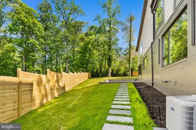 4825 Great Oak Road, Rockville, MD 20853 - Photo 9
