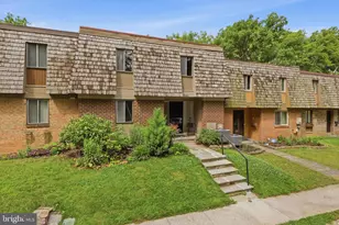 19603 Sparr Spring Rd, Montgomery Village, MD 20886 - Photo 3