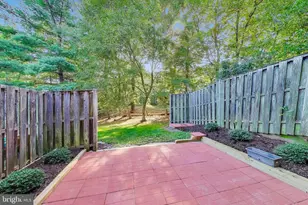 8932 Barrowgate Ct, Potomac, MD 20854 - Photo 23