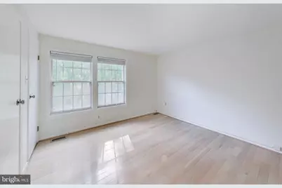 8932 Barrowgate Court, Potomac, MD 20854 - Photo 15