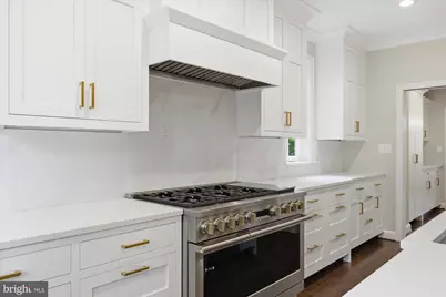 7825 Oldchester Road, Bethesda, MD 20817 - Photo 9