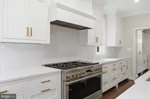 7825 Oldchester Rd, Bethesda, MD 20817 - Photo 9