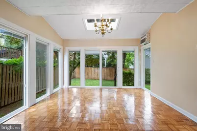 5122 Fairglen Lane, Chevy Chase, MD 20815 - Photo 7