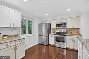 19025 Coltfield Ct, Gaithersburg, MD 20886 - Photo 5