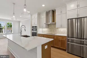 209 Allen Ln, Poolesville, MD 20837 - Photo 11