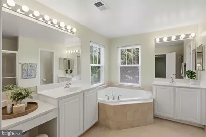 22401 Brook Point Way, Clarksburg, MD 20871 - Photo 37