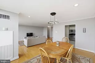 5225 Pooks Hill Rd, Bethesda, MD 20814 - Photo 13