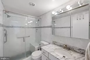 5225 Pooks Hill Rd, Bethesda, MD 20814 - Photo 17