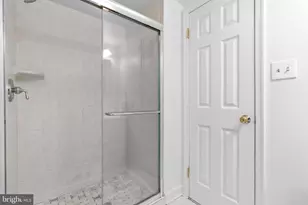 9 Duvall Ln, Gaithersburg, MD 20877 - Photo 31
