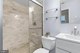 9 Duvall Ln, Gaithersburg, MD 20877 - Photo 27