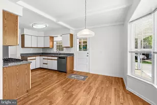 9 Duvall Ln, Gaithersburg, MD 20877 - Photo 13
