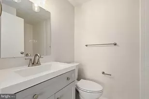 19633 Gunners Branch Rd, Germantown, MD 20876 - Photo 17