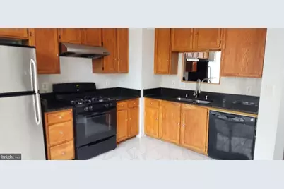 21227 Delevan Way #160, Germantown, MD 20876 - Photo 5