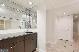 10127 Crestberry Pl, Bethesda, MD 20817 - Photo 29