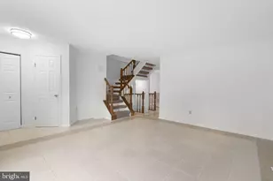 12539 Coral Grove Pl, Germantown, MD 20874 - Photo 3