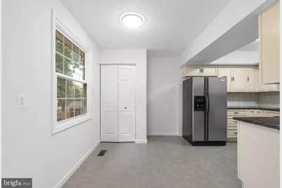 12539 Coral Grove Place, Germantown, MD 20874 - Photo 7