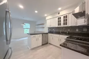 7418 Crestberry Ln, Bethesda, MD 20817 - Photo 1