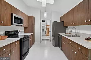 7036 Buxton Terrace, Bethesda, MD 20817 - Photo 39