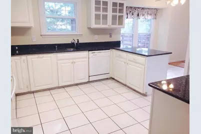 12015 Montrose Village Terrace, Rockville, MD 20852 - Photo 5