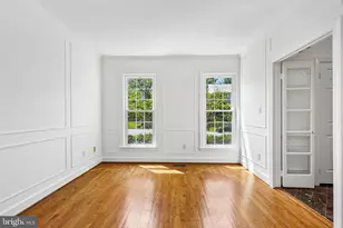 9705 Holloway Hill, Potomac, MD 20854 - Photo 3
