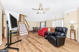 19327 Churubusco Ln, Germantown, MD 20874 - Photo 9